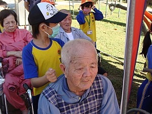043.jpg 043.jpg