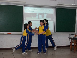 041.jpg