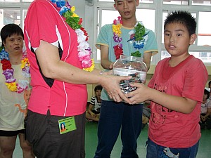 042.jpg