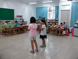 051.jpg